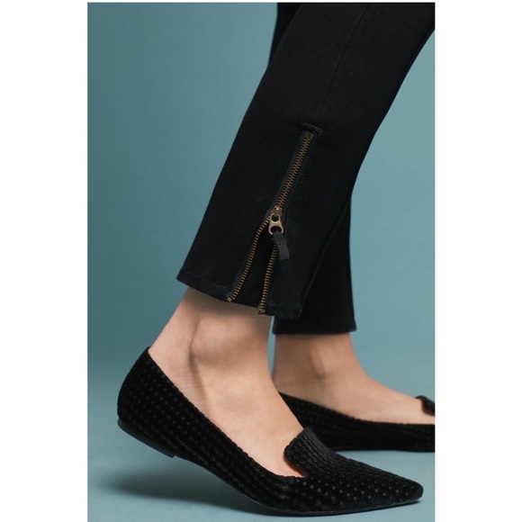 Pilcro High Rise Pintuck Seam Pull On Denim Leggings with Ankle Zip Black 25 - Picture 9 of 9